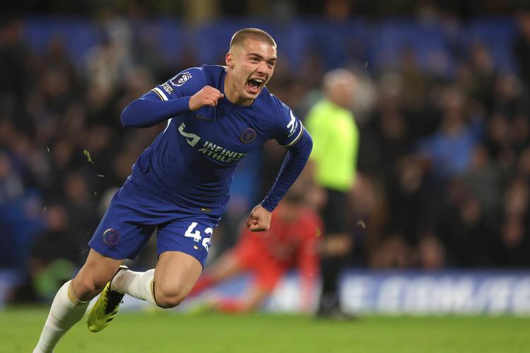 北京国安时隔七年再度足协杯夺冠，有5名球员仍在队中