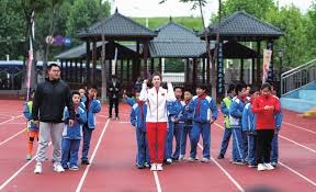 CBA超级外援指着裁判鼻子怒喷，多次被纵容不知悔改